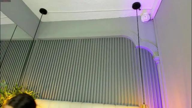 Image 3 of sarariley_ Stream on Chaturbate on 1 month ago