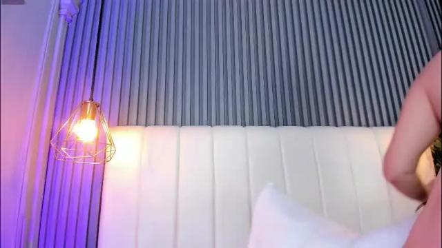 Image 6 of sarariley_ Stream on Chaturbate on 26 days ago