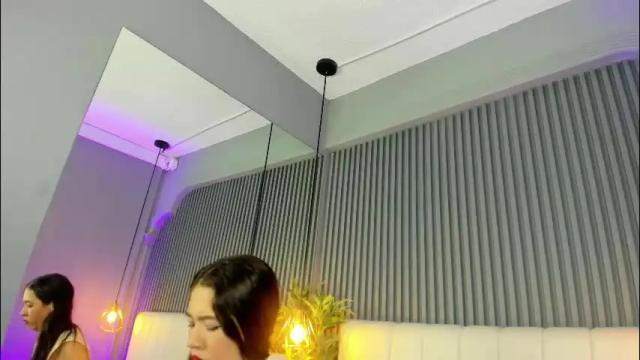 Image 3 of sarariley_ Stream on Chaturbate on 24 days ago