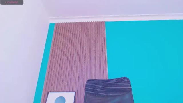 Image 3 of sararivers_4 Stream on Chaturbate on 20 months ago