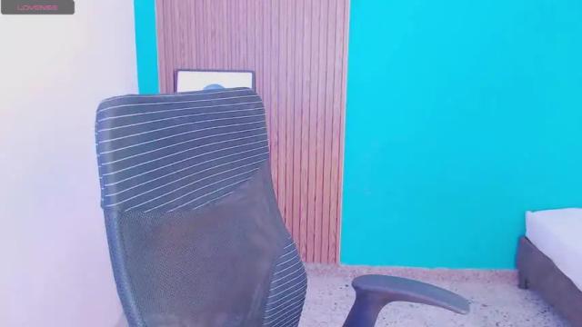 Image 7 of sararivers_4 Stream on Chaturbate on 20 months ago
