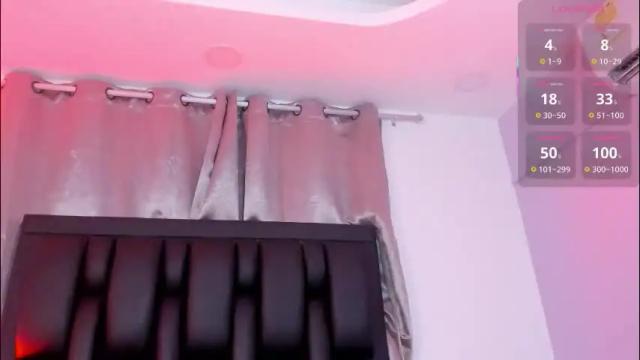 Image 4 of sararoy_ Stream on Chaturbate on 23 days ago