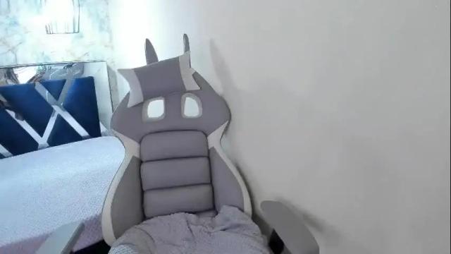 Image 4 of sarasaenz__ Stream on Chaturbate on 1 month ago