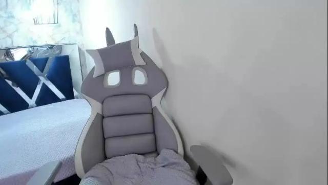 Image 6 of sarasaenz__ Stream on Chaturbate on 1 month ago