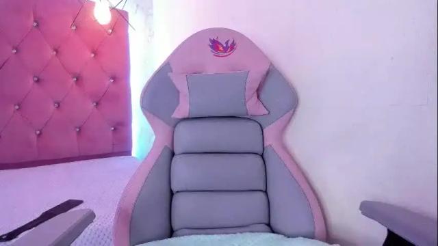 Image 6 of sarasaenz__ Stream on Chaturbate on 1 month ago