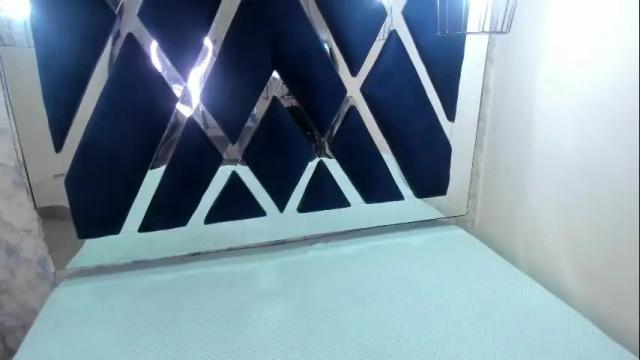 Image 7 of sarasaenz__ Stream on Chaturbate on 29 days ago