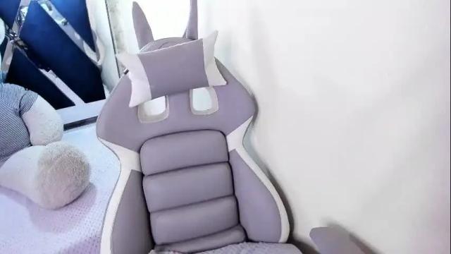 Image 2 of sarasaenz__ Stream on Chaturbate on 25 days ago