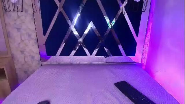 Image 8 of sarasaenz__ Stream on Chaturbate on 8 days ago