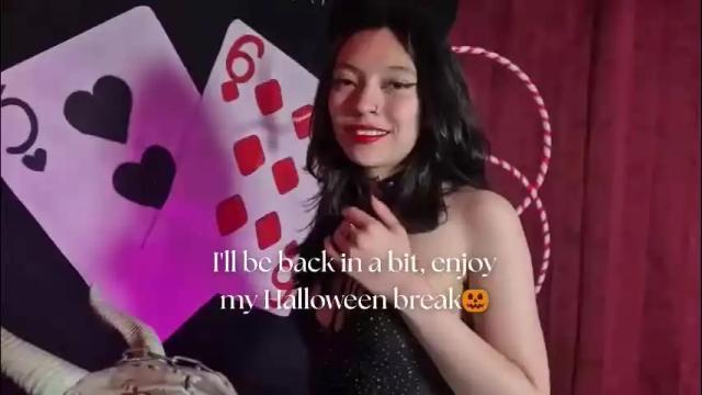 Image 7 of sarasaenz__ Stream on Chaturbate on 12 days ago