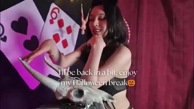 Image 2 of sarasaenz__ Stream on Chaturbate on 7 days ago