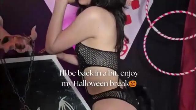 Image 3 of sarasaenz__ Stream on Chaturbate on 3 days ago