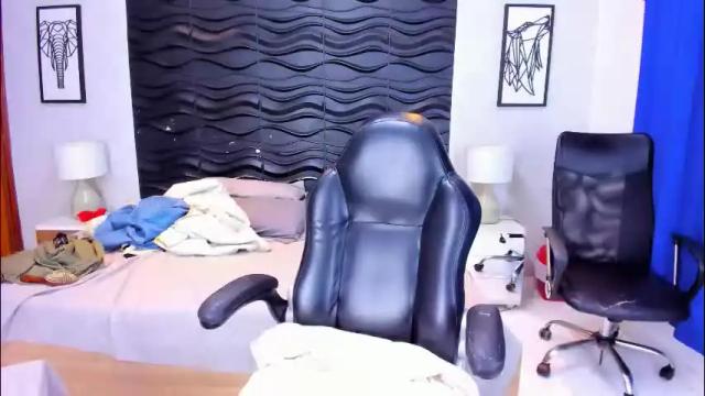 Image 2 of sarasofia44 Stream on Chaturbate on 2 months ago