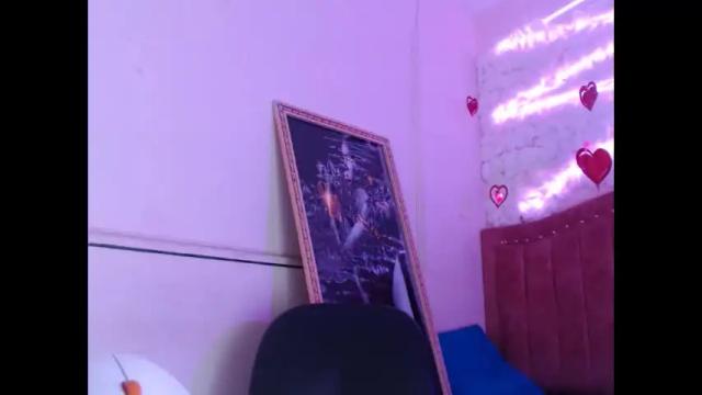 Image 2 of sarastonesx Stream on Chaturbate on 1 month ago