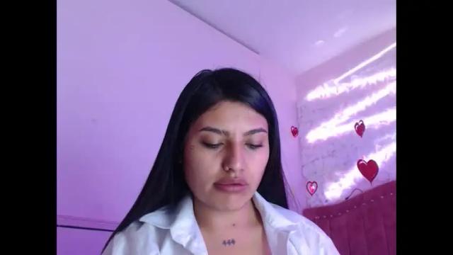 Image 10 of sarastonesx Stream on Chaturbate on 24 days ago
