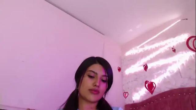 Image 12 of sarastonesx Stream on Chaturbate on 6 days ago