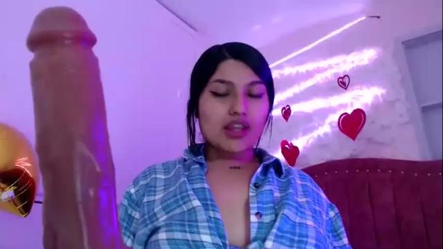 Image 2 of sarastonesx Stream on Chaturbate on 17 days ago