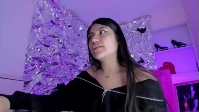 Image 12 of sarastonesx Stream on Chaturbate on 4 days ago