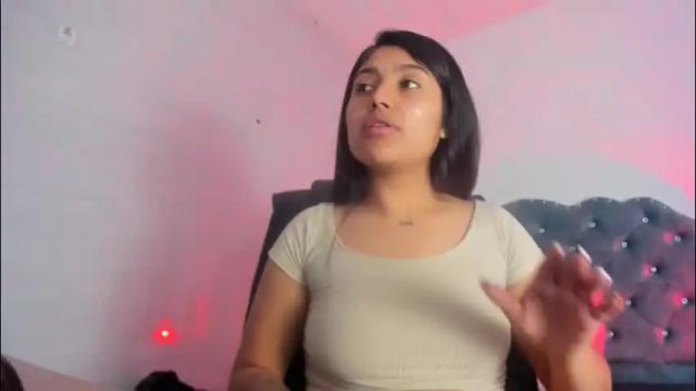 Image 2 of sarastonesx Stream on Chaturbate on 16 days ago