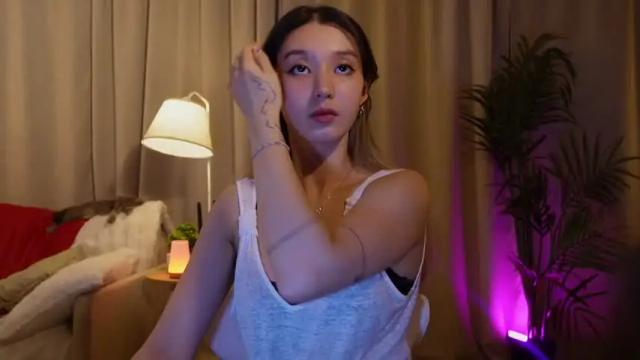Image 3 of sarasuo Stream on Chaturbate on 29 days ago