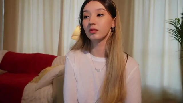 Image 4 of sarasuo Stream on Chaturbate on 2 months ago