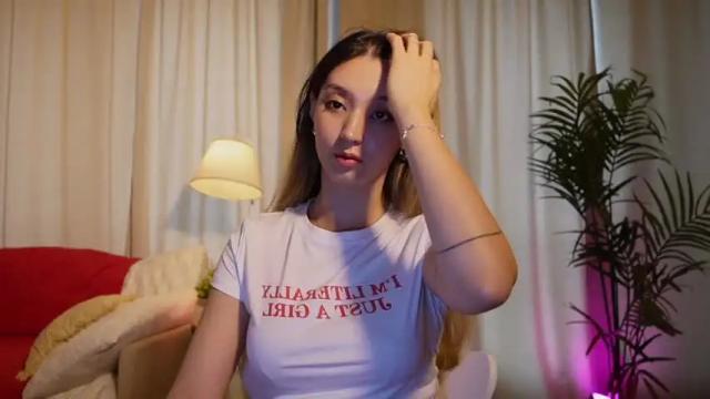 Image 10 of sarasuo Stream on Chaturbate on 2 months ago