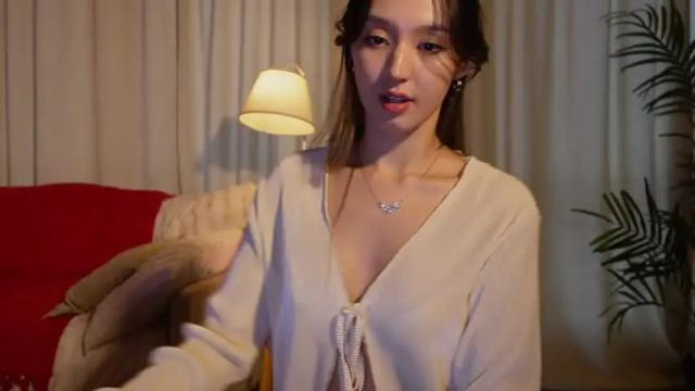 Image 11 of sarasuo Stream on Chaturbate on 1 month ago