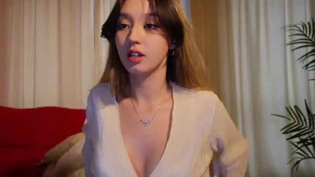 Image 2 of sarasuo Stream on Chaturbate on 1 month ago