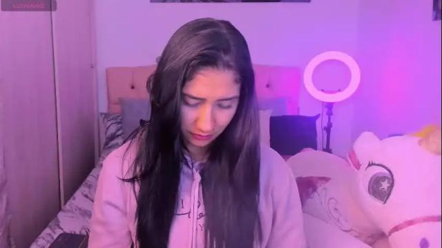 Image 12 of saratukkerr Stream on Chaturbate on 2 months ago