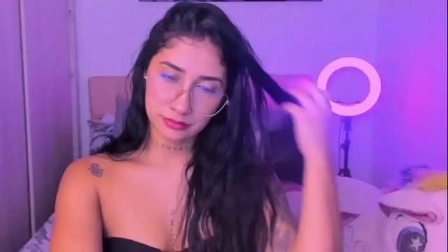 Image 3 of saratukkerr Stream on Chaturbate on 1 month ago