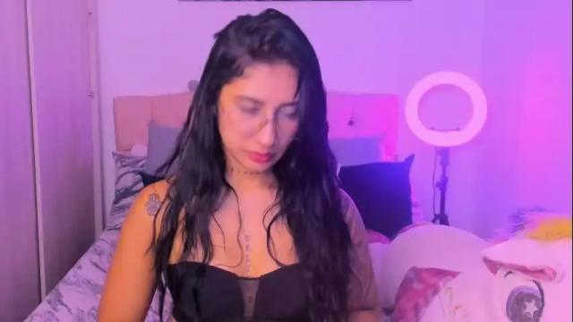 Image 6 of saratukkerr Stream on Chaturbate on 1 month ago