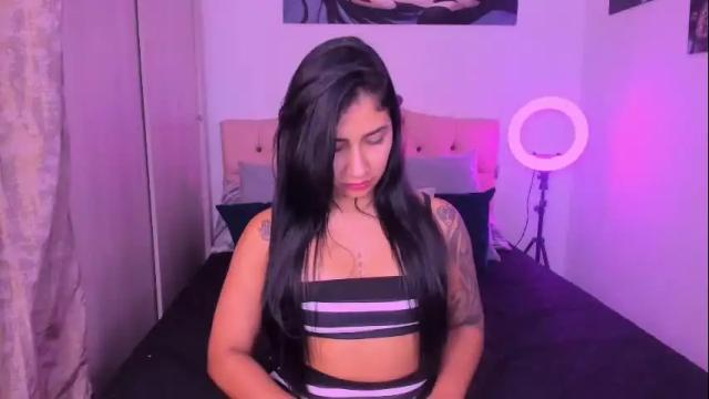 Image 3 of saratukkerr Stream on Chaturbate on 1 month ago