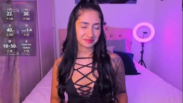 Image 8 of saratukkerr Stream on Chaturbate on 1 month ago