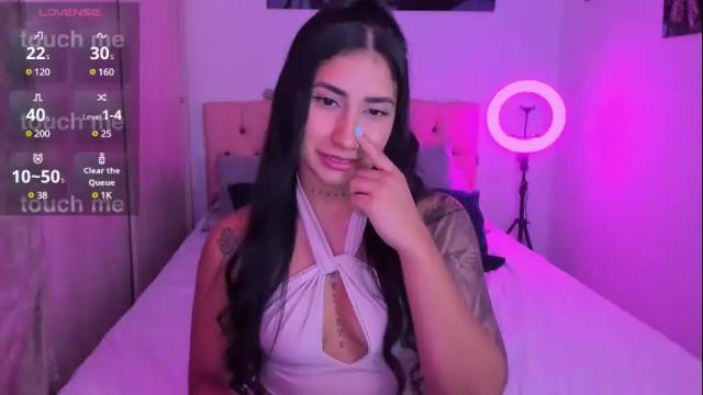 Image 4 of saratukkerr Stream on Chaturbate on 1 month ago