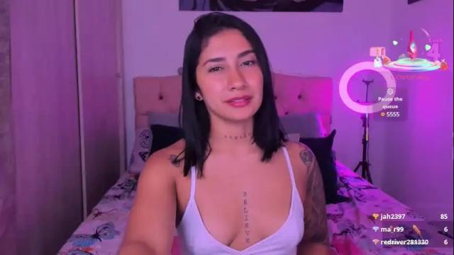 Image 6 of saratukkerr Stream on Chaturbate on 22 days ago
