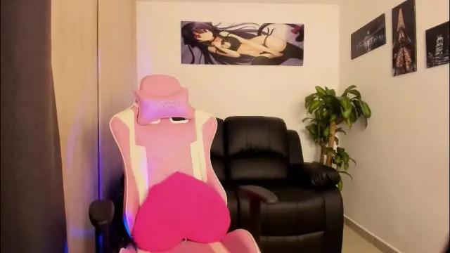 Image 11 of saratukkerr Stream on Chaturbate on 1 month ago