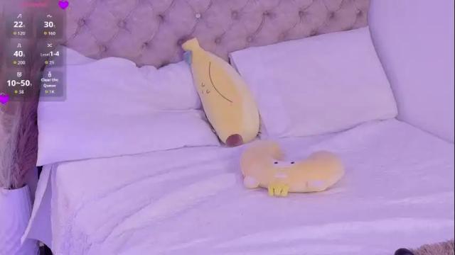 Image 12 of sarawinstone_ Stream on Chaturbate on 15 days ago