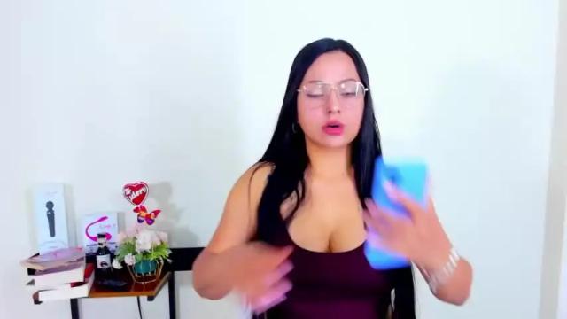Image 3 of saraykohen Stream on Chaturbate on 18 months ago