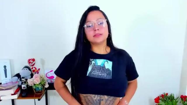 Image 4 of saraykohen Stream on Chaturbate on 17 months ago