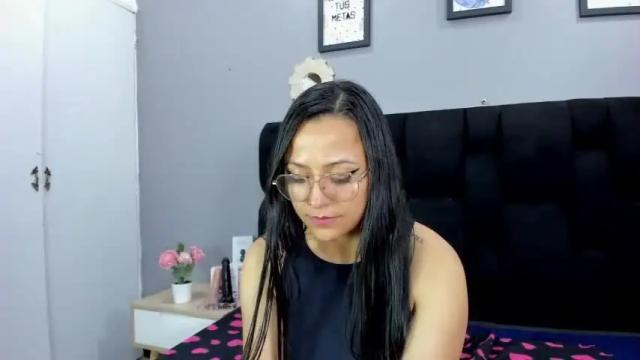 Image 10 of saraykohen Stream on Chaturbate on 16 months ago