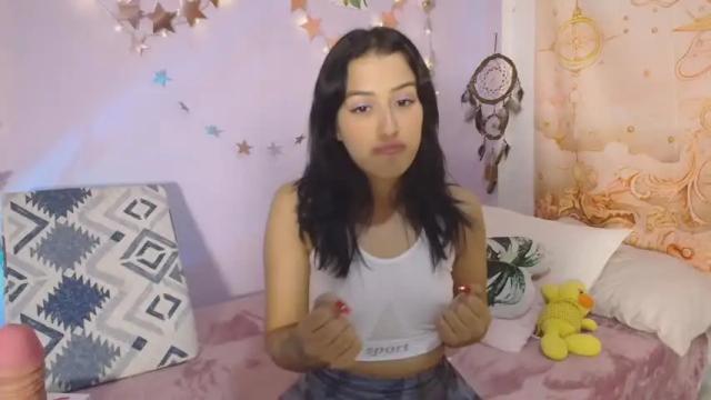 Image 2 of saribelcutee Stream on Chaturbate on 14 months ago