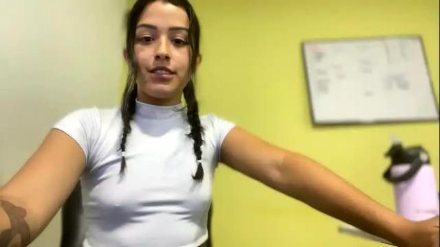 Image 10 of saribelcutee Stream on Chaturbate on 1 month ago