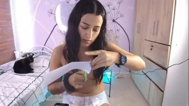 Image 2 of saribelcutee Stream on Chaturbate on 2 days ago