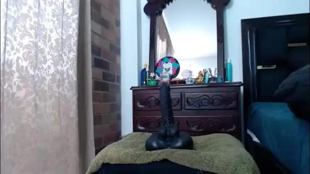 Image 6 of sariii1 Stream on Chaturbate on 1 month ago