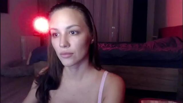 Image 2 of sarinaluv Stream on Chaturbate on 1 month ago