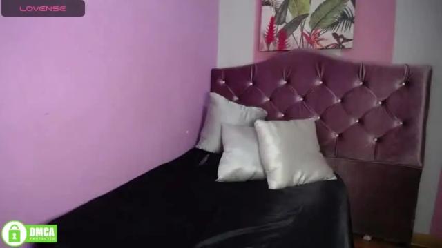 Image 8 of sarita_arisa Stream on Chaturbate on 24 months ago