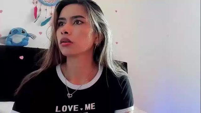 Image 10 of sarita_jones23 Stream on Chaturbate on 1 month ago