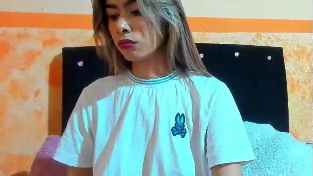 Image 3 of sarita_jones23 Stream on Chaturbate on 24 days ago