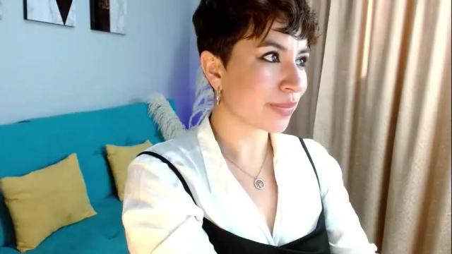 Image 12 of sarita_klein Stream on Chaturbate on 24 days ago