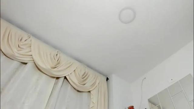 Image 2 of sarita_loven Stream on Chaturbate on 1 month ago