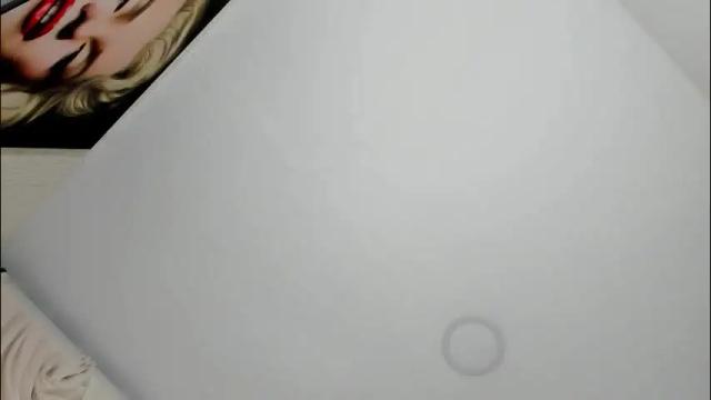 Image 2 of sarita_loven Stream on Chaturbate on 1 month ago